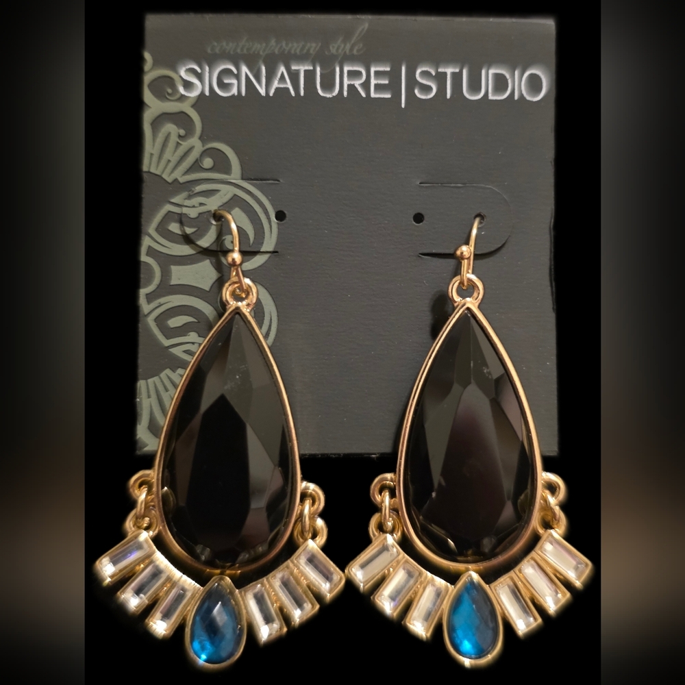 Black Teardrop Earrings